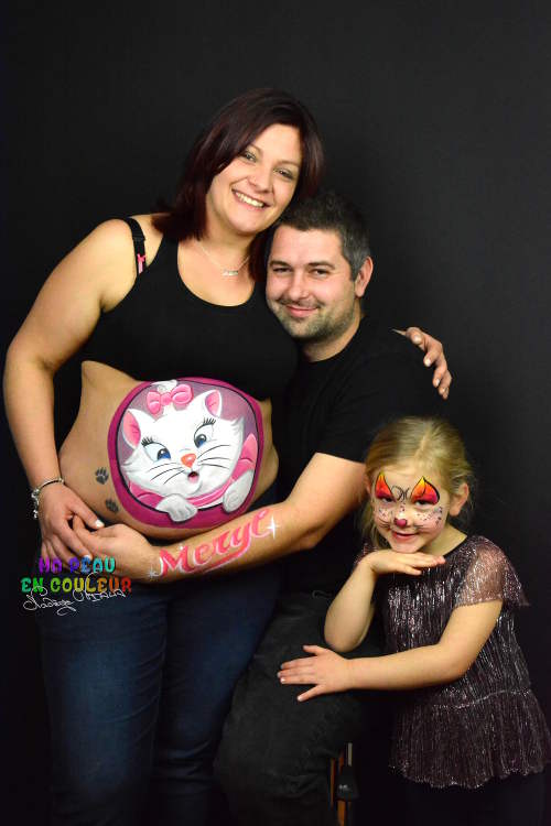 belly-painting-marie-les-aristochats-famille.jpg