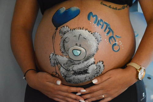 belly-painting-me-to-you-coeur-bleu.jpg